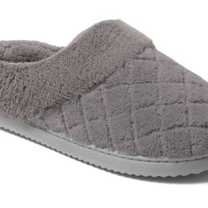 Dearfoams Cozy Gray Quilted Slippers